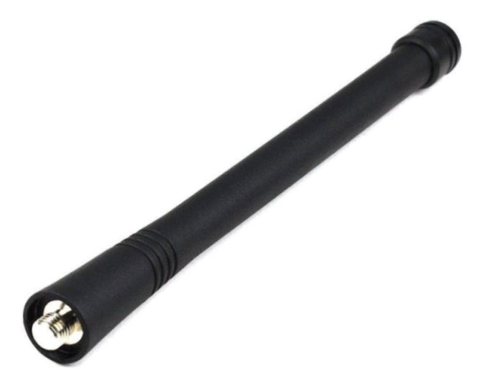 Zwarte staafantenne met metalen schroefdraadconnector.