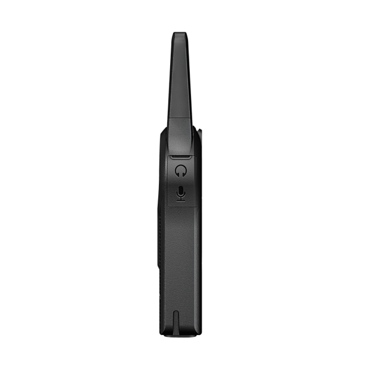 Zijaanzicht van een zwarte draagbare radio met antenne en microfoonsymbool.