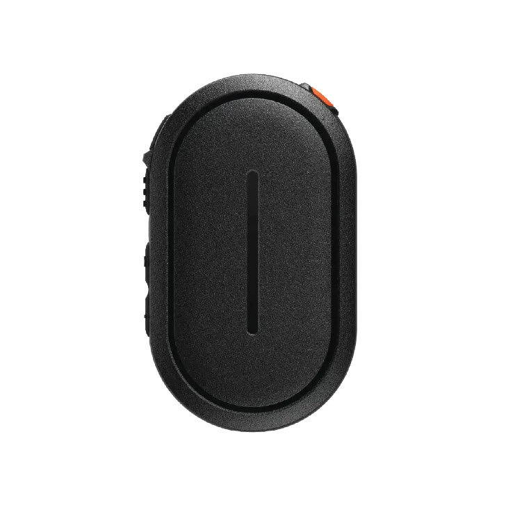 Zwart ovaal elektronisch apparaat met een oranje knop aan de zijkant.