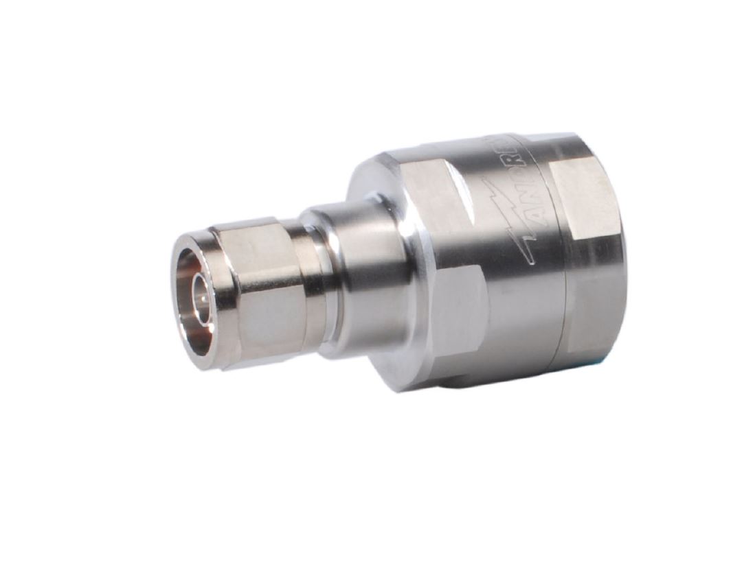 Metalen koppeling, cilindrisch, met schroefdraad, zilverkleurig.