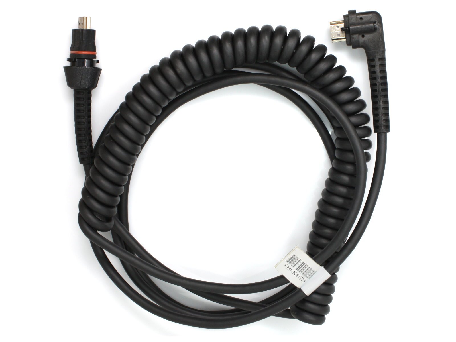 Zwart spiraalvormige kabel met twee verschillende stekkers aan de uiteinden.