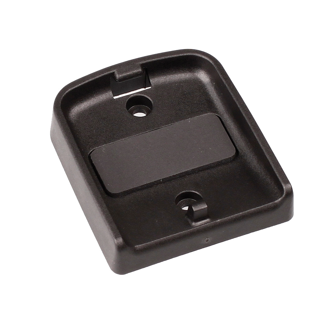 Support mural en plastique noir avec deux trous de vis.