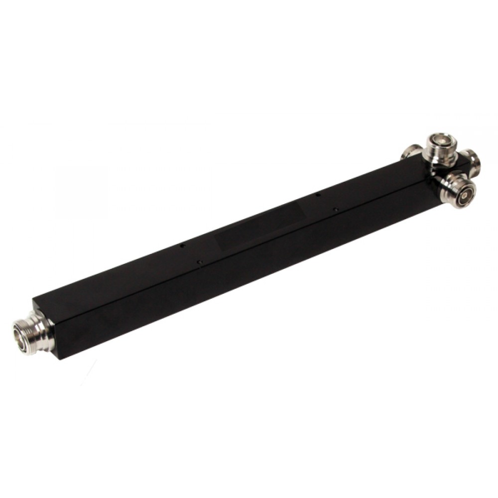 7000_00757596_PRO_01.jpg Lang zwart buisvormig object met metalen connectoren aan de uiteinden.
