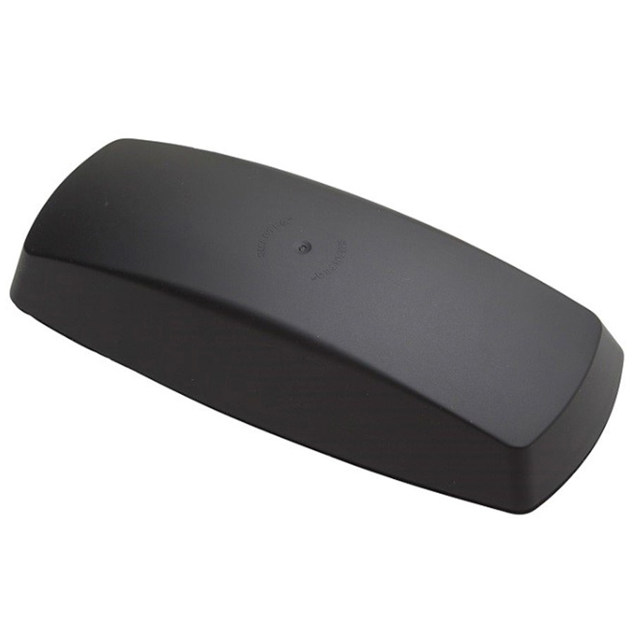 Zwarte plastic hoes met glad oppervlak.
