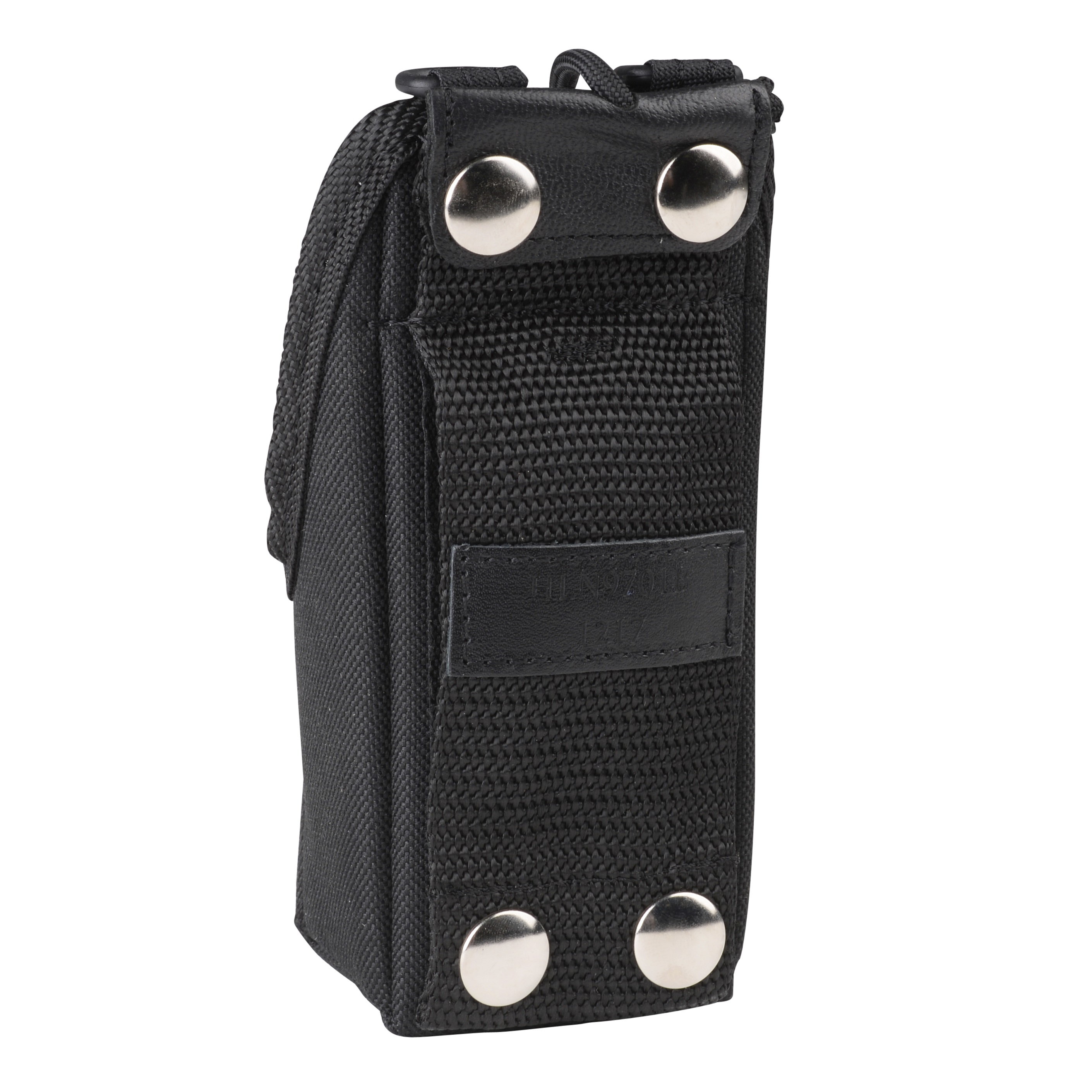 Pochette noire avec quatre boutons argentés et détail de texture.