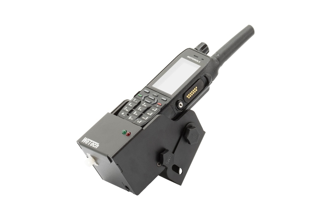 Radio in een houder, zijwaarts bekeken.