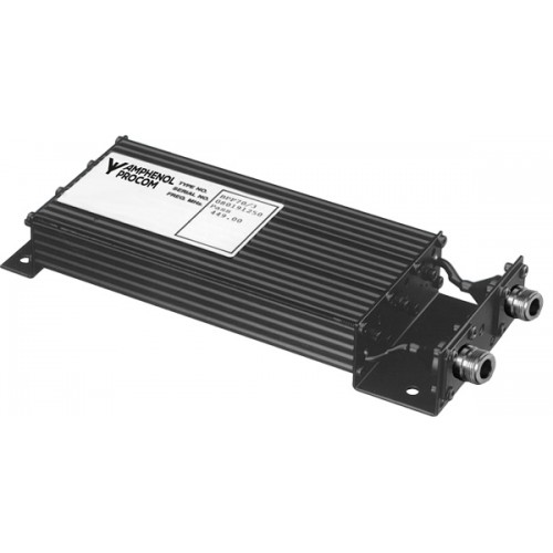 Appareil électronique rectangulaire avec dissipateurs, deux ports de connexion.