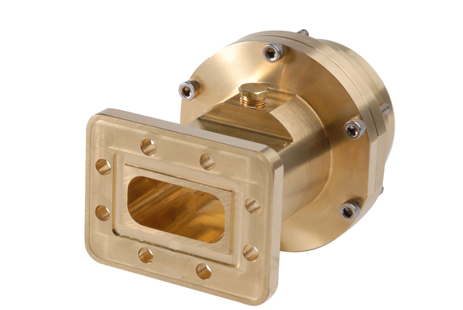 7000_00753930_COM_01.jpg Metalen rechthoekige flens met gaten, goudkleurig.