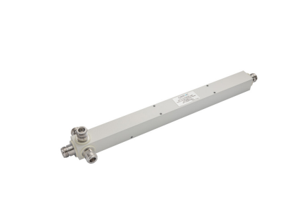 Long objet cylindrique en métal avec connecteurs aux deux extrémités