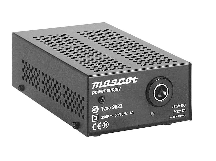 Zwarte voedingseenheid type 9623, 230V, DC 13,2V, max 7A.