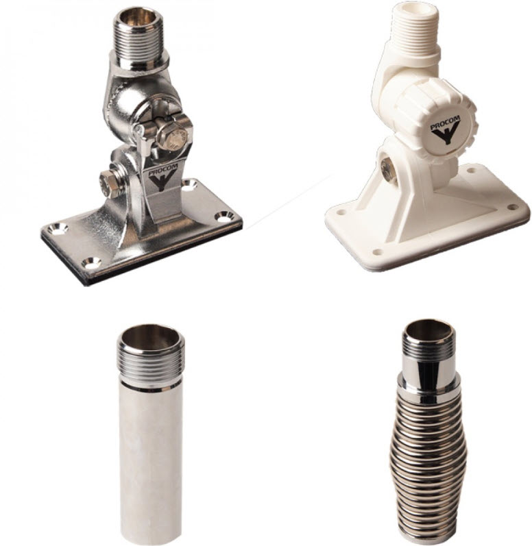 Quatre adaptateurs d'antenne différents en métal et plastique.