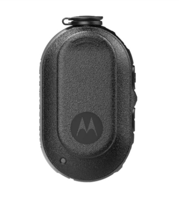 Zwart ovaal apparaat met Motorola-logo, draadloze knop bovenop.