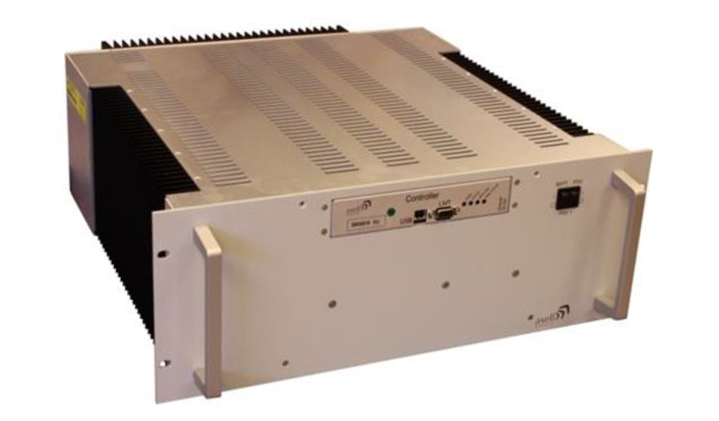 Metalen rechthoekige controller met ventilatieopeningen en poorten.
