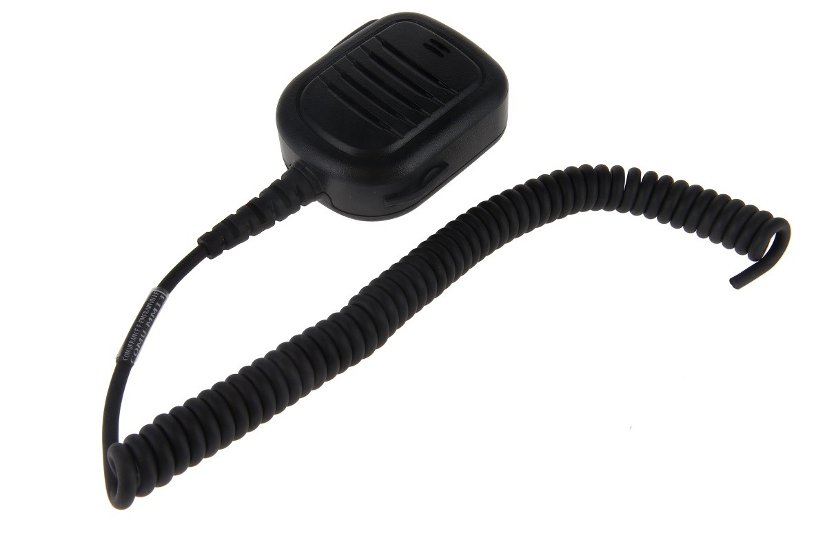 Zwarte handmicrofoon met spiraalkabel.