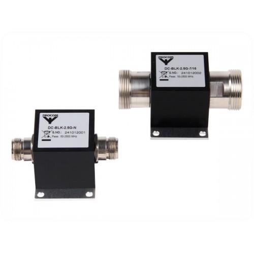 7000-00510700_pro_01.jpg Twee elektronische componenten met coaxiale connectors en labels met technische specificaties.