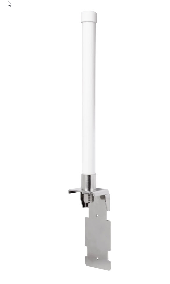 Witte cilindrische antennemast met metalen beugel.
