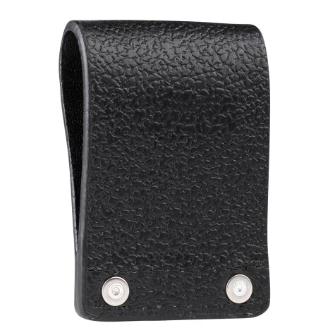 Etui en cuir noir texturé avec deux rivets argentés en bas.