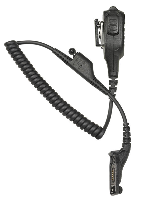 7000-00349600_mot_03.jpg Zwart spiraalkabel met stekkers aan beide uiteinden, verbonden met een microfoonclip.