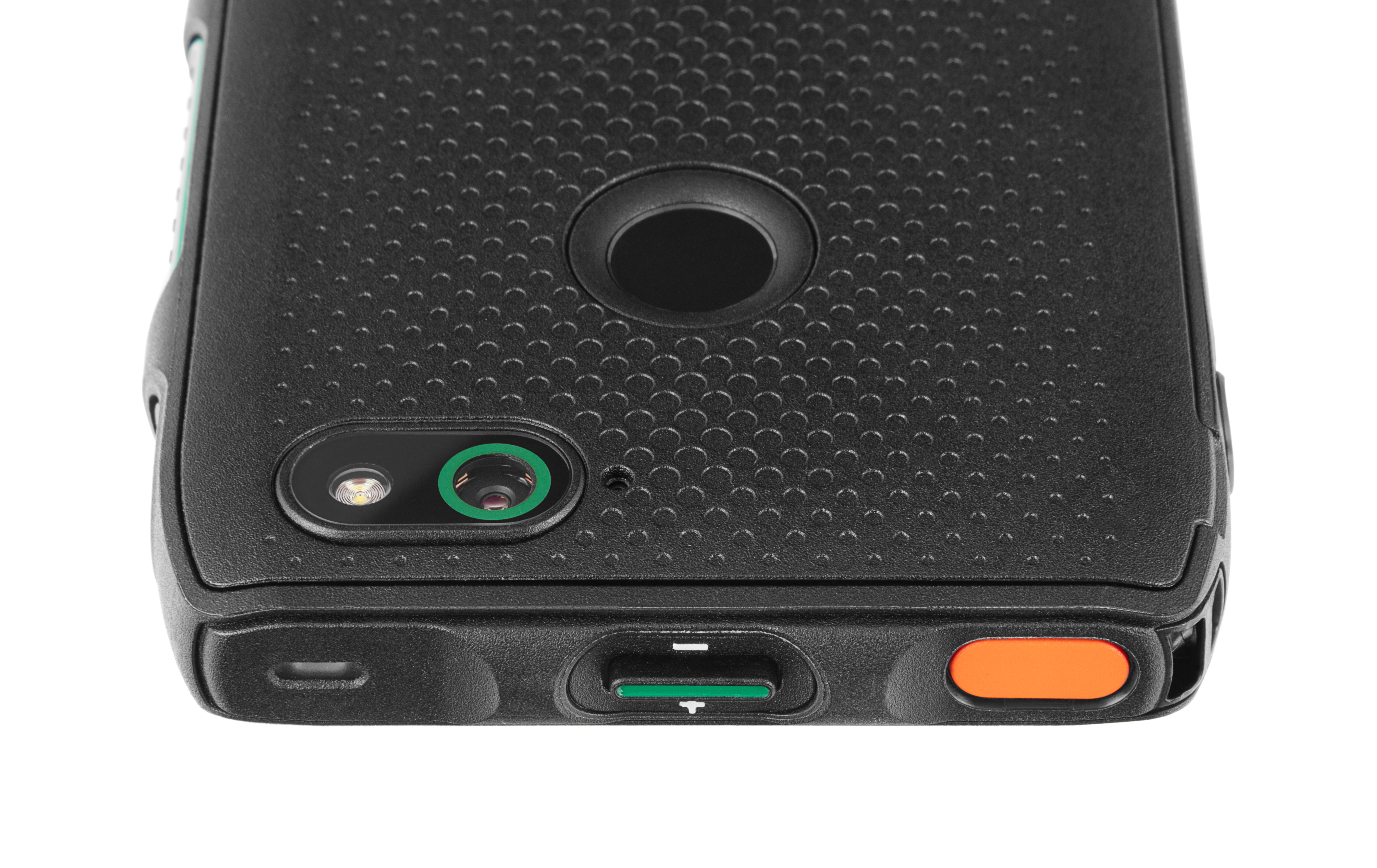 Achterkant van een zwarte smartphone met structuur, camera en oranje knop.
