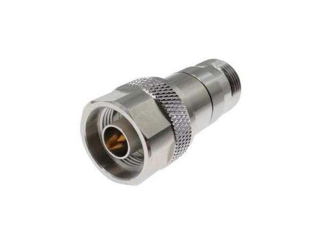 Metalen adapterconnector, cilindrisch, met gekartelde greep.