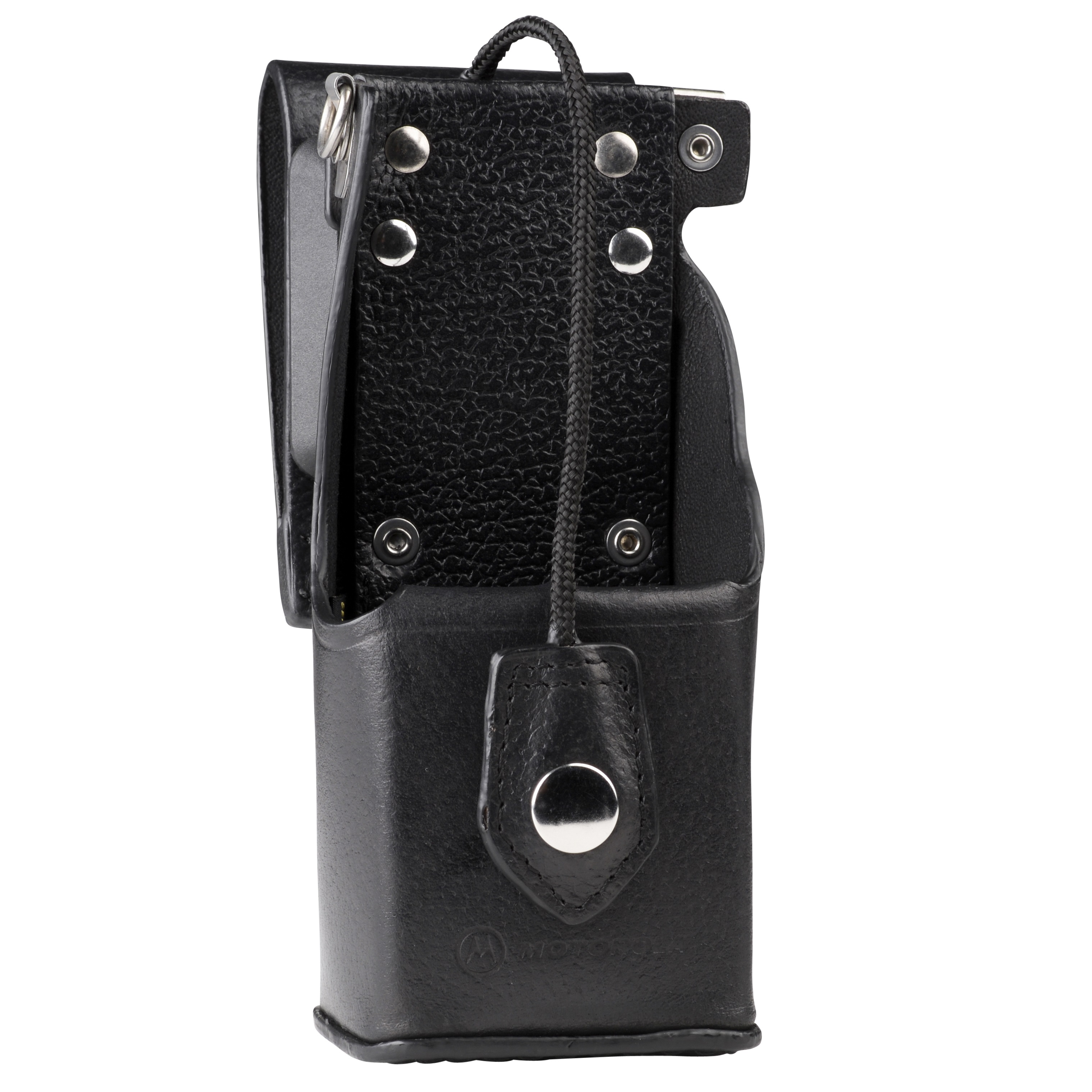 Zwarte lederen holster met metalen klinknagels en drukknoop.