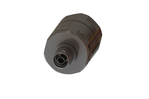 Metalen, zeshoekige adapter met binnendraad op witte achtergrond.
