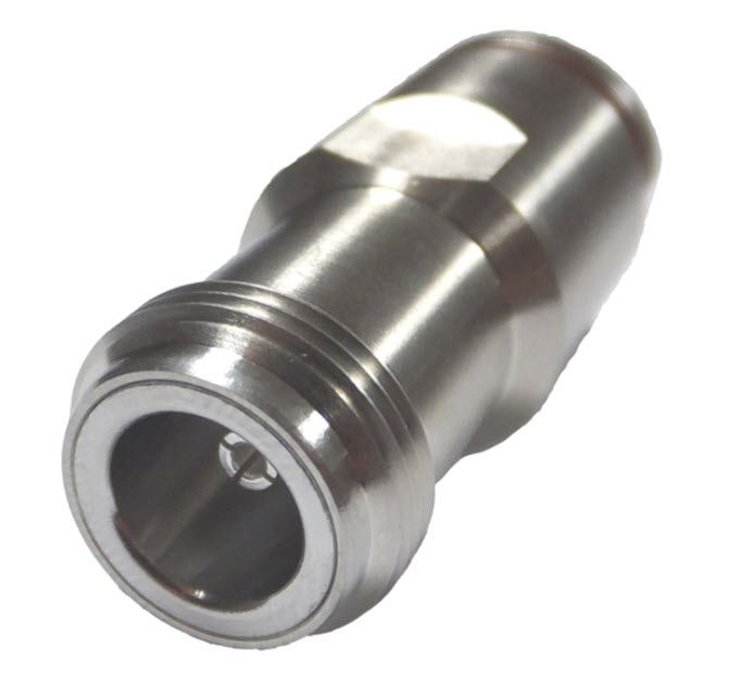 Cylindrical metal connector with threading.