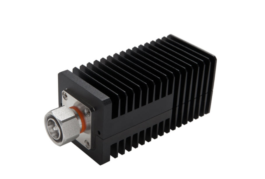 Compacte zwarte koellichaam met metalen connector aan de voorkant.