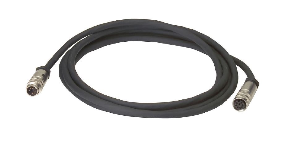 Zwarte coaxkabel met twee metalen stekkers.