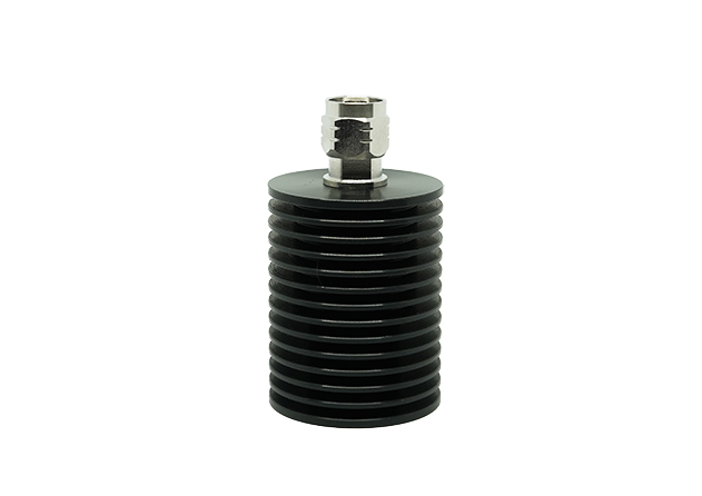 Unité de refroidissement cylindrique avec structure à ailettes et raccord métallique en haut.