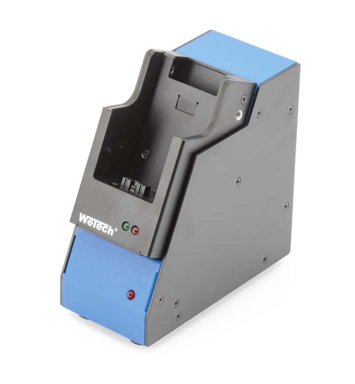 Oplader voor radio's met slot en LED-indicatoren.