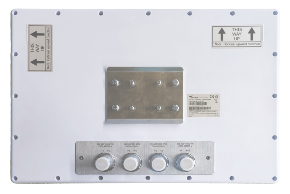 Unité d'antenne blanche avec trois boutons de connexion et plaque de montage.
